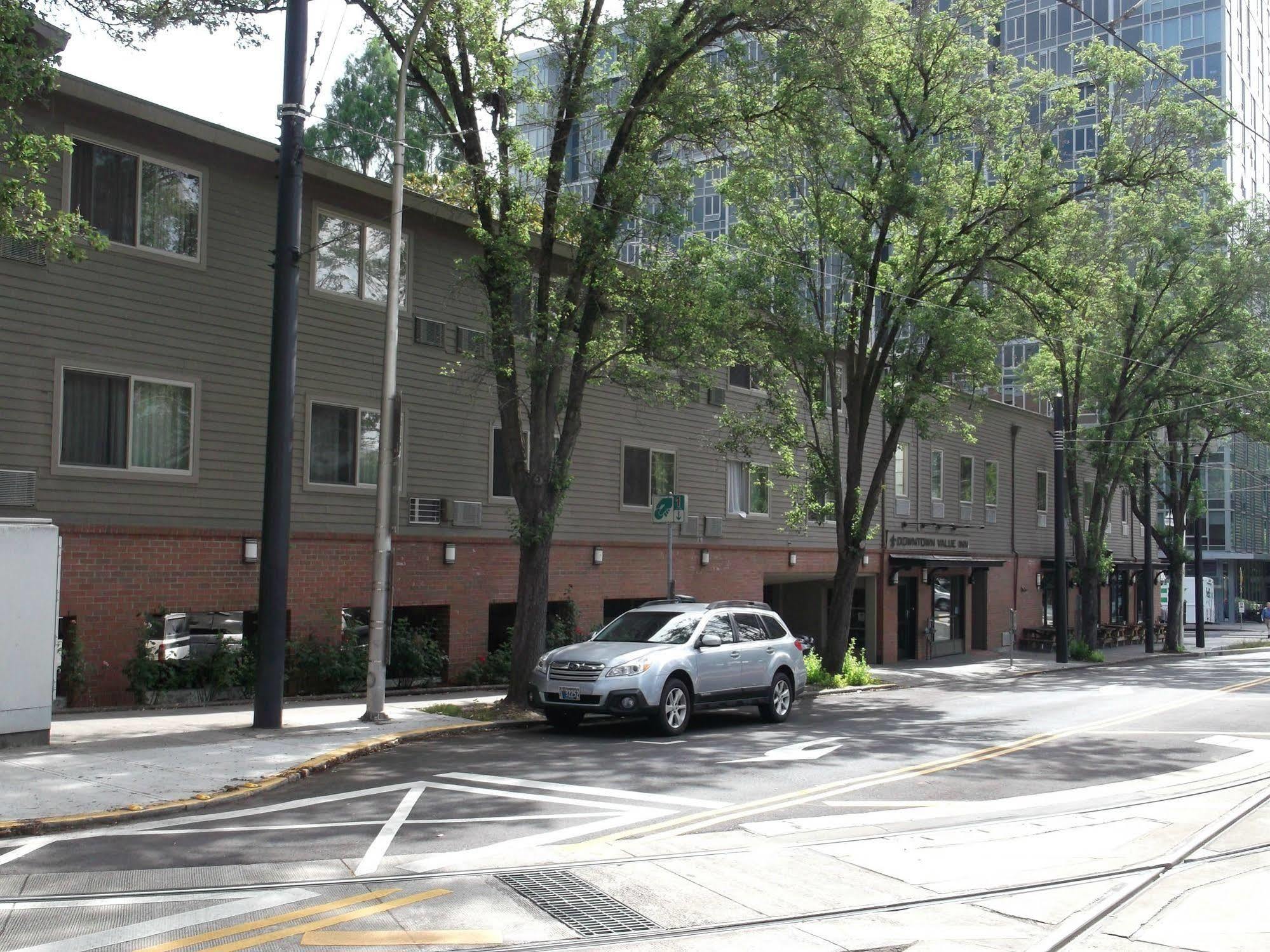 Downtown Value Inn Portland Exterior photo